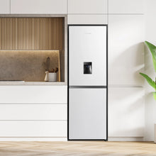 Load image into Gallery viewer, Fridgemaster MC55240DE 50/50 Non-Plumbed Freestanding Fridge Freezer – White