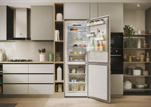 Load image into Gallery viewer, Hoover HVT3CLECKIHW 54.5cm Fridge Freezer - White