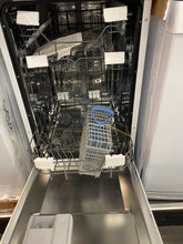 Load image into Gallery viewer, White Knight FS45DW52W 45cm Slimline Dishwasher - White - 10 Place Settings
