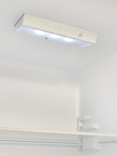 Load image into Gallery viewer, Teknix SMF165W/E 55cm 227Lt Smart Frost Fridge Freezer, White
