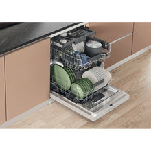 Load image into Gallery viewer, Hotpoint HD7FHP33 dishwasher: full size, white