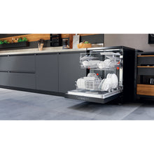 Load image into Gallery viewer, Hotpoint HFC3C26WCBUK Dishwasher - Black