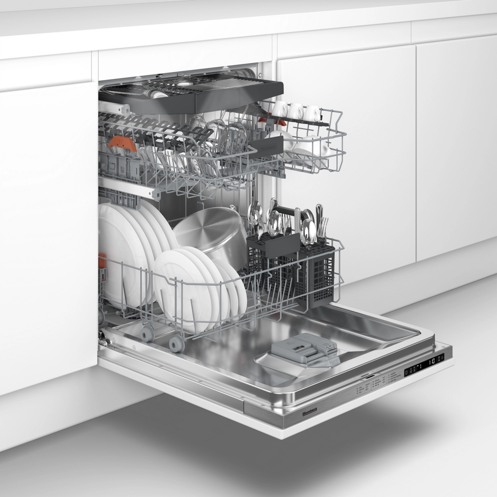 Blomberg LDV52520 Integrated Full Size Dishwasher with Hygiene+ 15 Place Settings