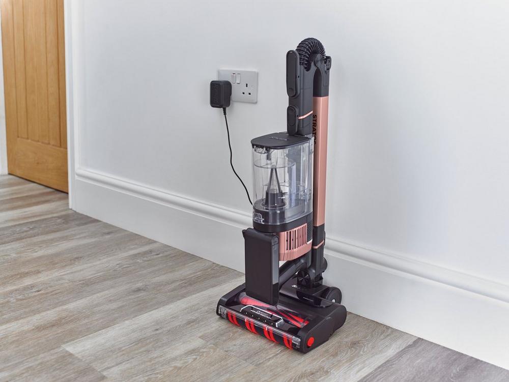 Shark IZ400UK Stratos Cordless Stick Vacuum Cleaner - 60 Minutes Run Time - Gold