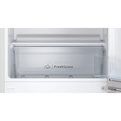 Indesit IB55532WUK 55cm Low Frost Freestanding fridge freezer - White