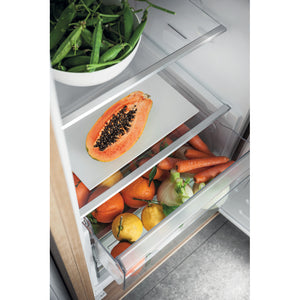 Hotpoint integrated fridge: white - HSZ18012UK