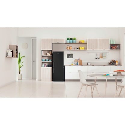 Indesit IB55532BUK 55cm Low Frost Freestanding fridge freezer Black