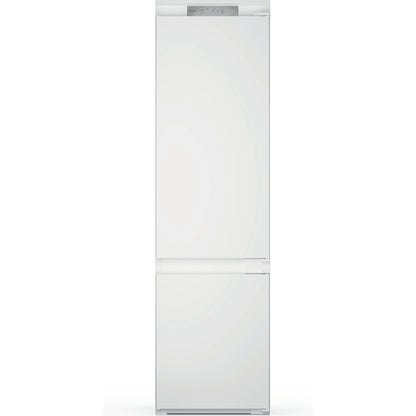 Hotpoint built in fridge freezer 70/30 - HTC20T322