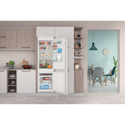 Built in fridge freezer Frost Free - INC18 T112 UK