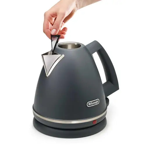 DeLonghi KBX3016GY Argento Flora Tactile Grey Kettle