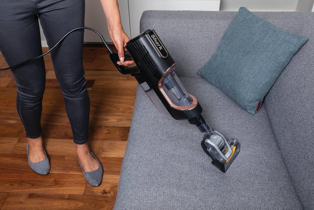 Shark HZ500UKT Anti Hair Wrap Corded Stick Vacuum Cleaner with Flexology & TruePet - Rose Gold
