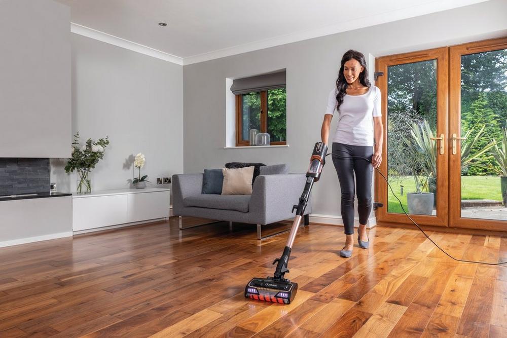 Shark HZ500UKT Anti Hair Wrap Corded Stick Vacuum Cleaner with Flexology & TruePet - Rose Gold