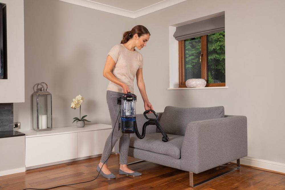 Shark NV602UK Lift-Away Upright Vacuum Cleaner - Blue