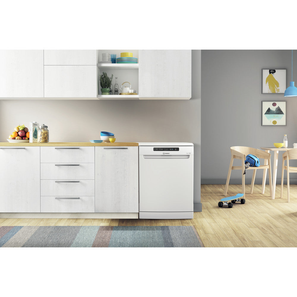 Indesit DFC2C24UK 14 Place Push&Go 28 Min Wash Dishwasher - White