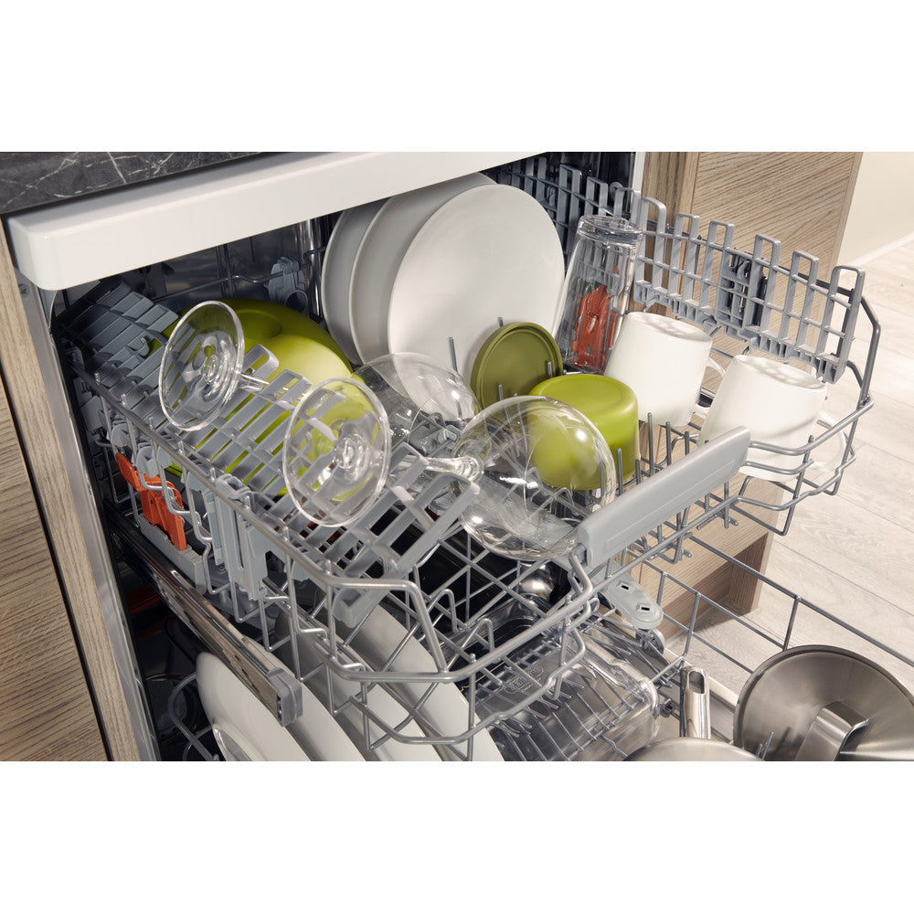 Hotpoint HFC3C26WCUK Dishwasher - White