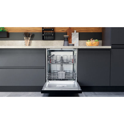 Hotpoint Aquarius HBC2B19UKN Black Semi-Integrated Dishwasher