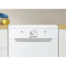 Load image into Gallery viewer, Indesit DSFE1B10UKN White Slimline 10 Place Dishwasher
