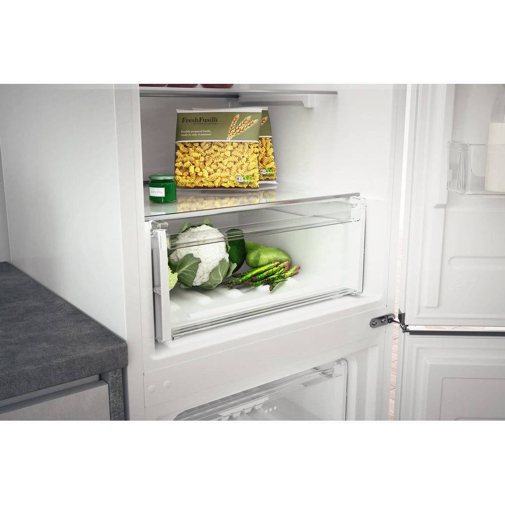 Hotpoint H1NT821EW1 Fridge Freezer - White