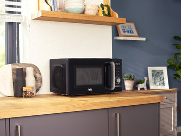 Beko MOF21220BCP Black 800W Cosmopolis Compact Microwave