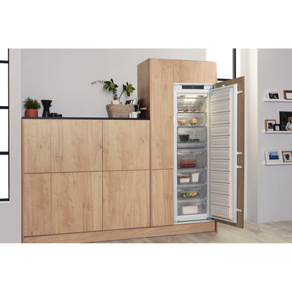 Hotpoint HF1801EF2 Ultima 177cm Built In 210Litre Freezer