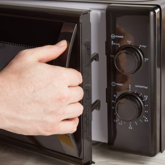 Tower T24034BLK Black 20Litre 700W Microwave Oven